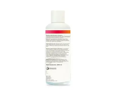 Gentle Beaphar Hypoallergenic Shampoo for sensitive pet skin PetMedicine.co